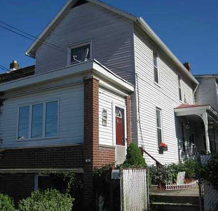 3rd image of 629 Shearer St