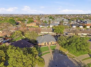 3801 Runge Ct E, Irving, TX 75038