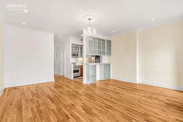 Rented by Sotheby's International Realty | media 12