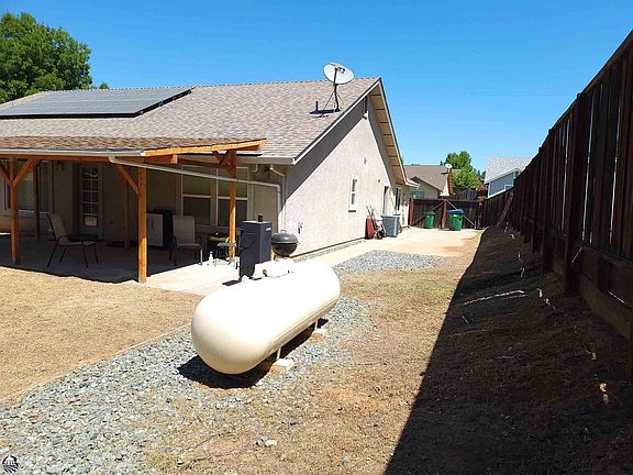 3rd image of 10837 Countryside Ct