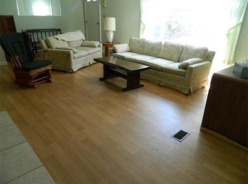5th image of 18 Barnfield Dr