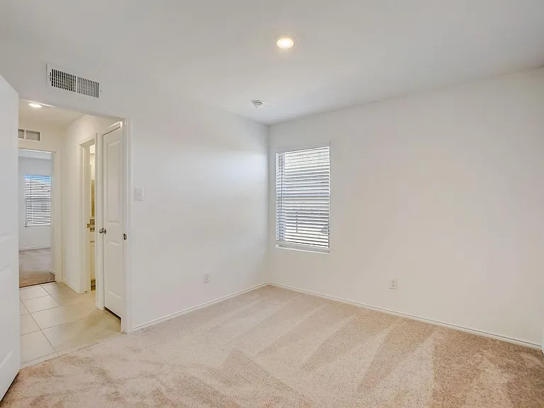 2832 Ozark Cir — Photo 3