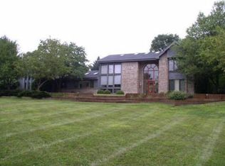 1936 Live Oak Trl, Williamston, MI 48895