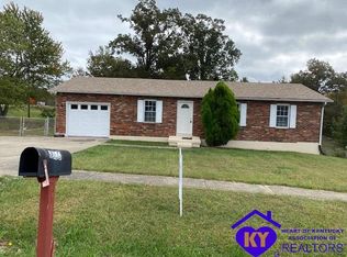 1398 Bramblett Blvd, Radcliff, KY 40160