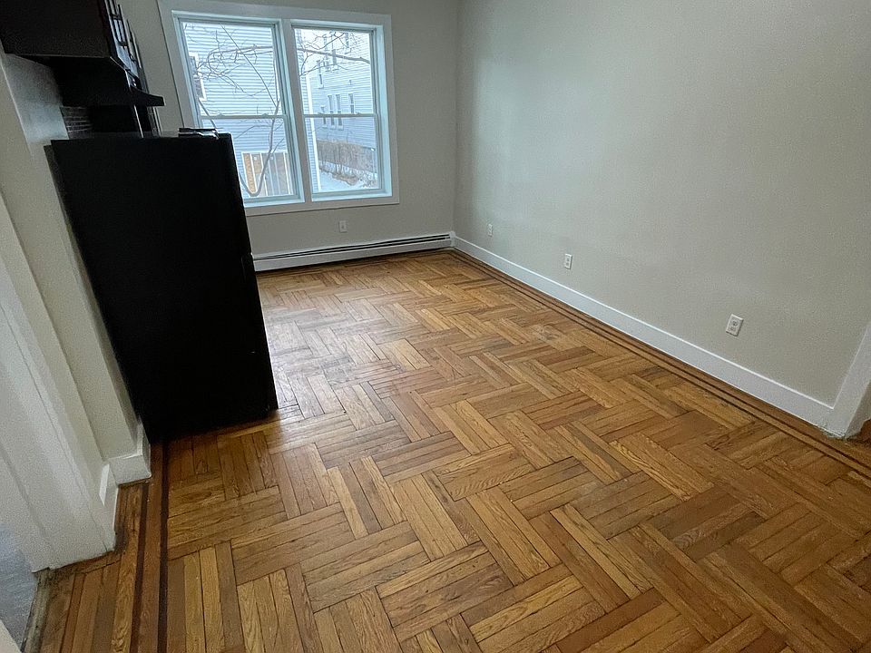 1st image of 901 Bergen St #B2
