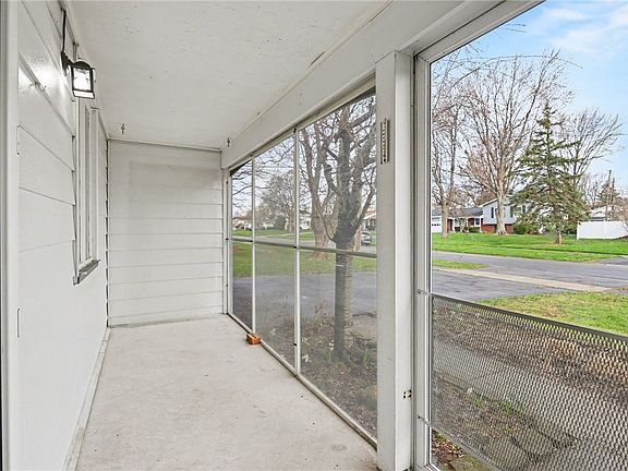2nd image of 37 Nurmi Dr