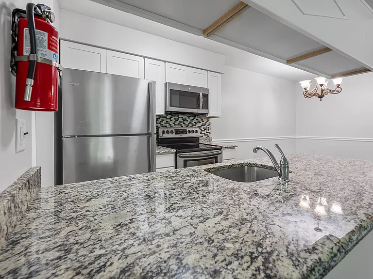30 Bolton Ct — Photo 7