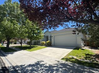 2837 Orion Dr, Sparks, NV 89436