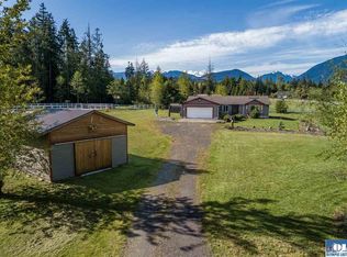 836 Merrill Way, Port Angeles, WA 98362