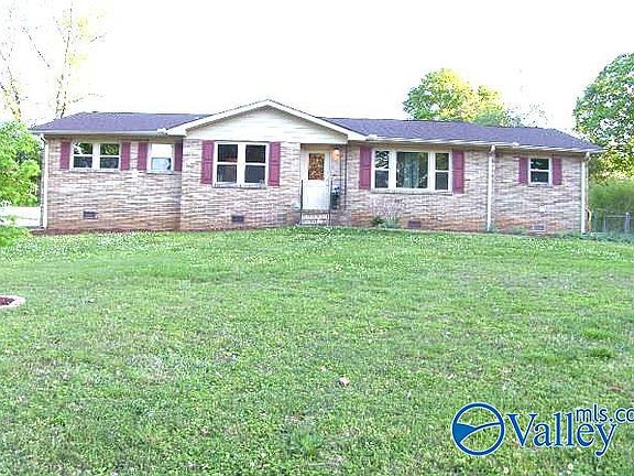 2nd image of 511 Harolds Dr NW