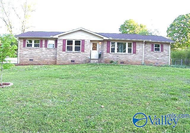1st image of 511 Harolds Dr NW