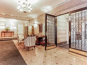 Rented by Manhattan Network Inc.
