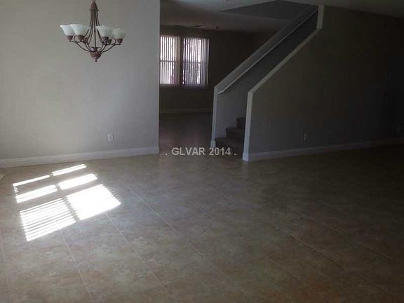3rd image of 721 La Tosca St
