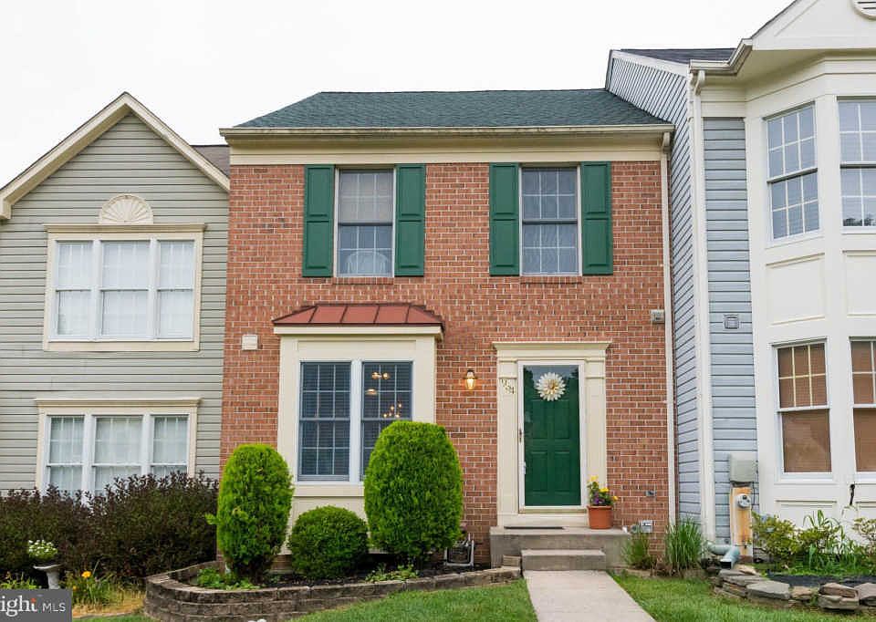 1st image of 934 Grosvenor Dr Unit L2