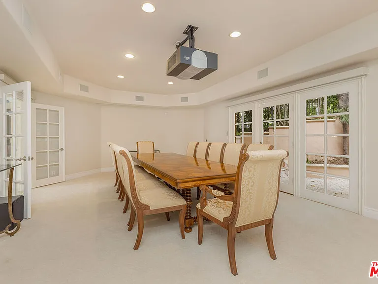 1922 Bel Air Rd — Photo 12