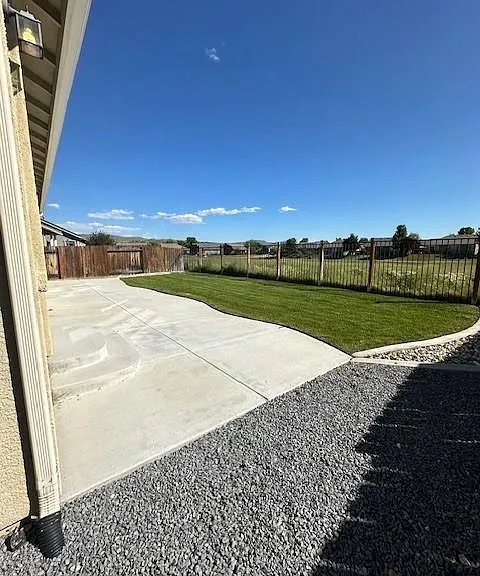 5759 Desert Mirage Dr — Photo 20