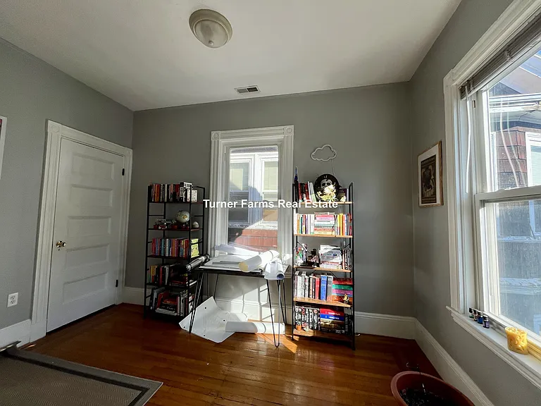 122 Calumet St #3 — Photo 8