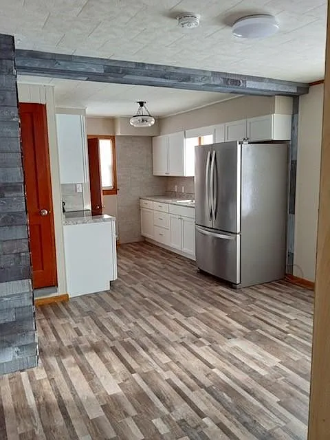 2 bed, 1300 sqft, $1,350 — Photo 2