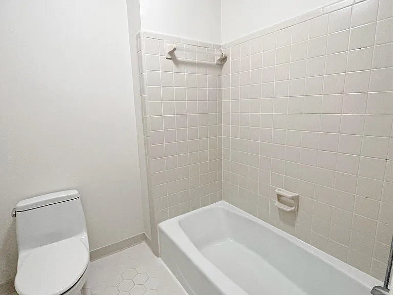 1863 Withmere Way — Photo 15