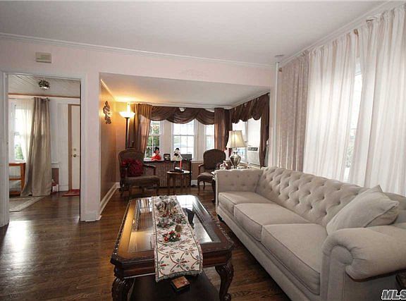 5th image of 877 Lincoln Ave