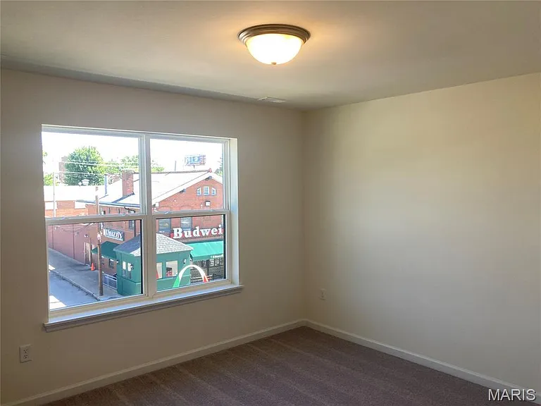 5004 Daggett Ave — Photo 8