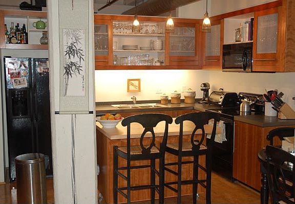 Kitchen with island