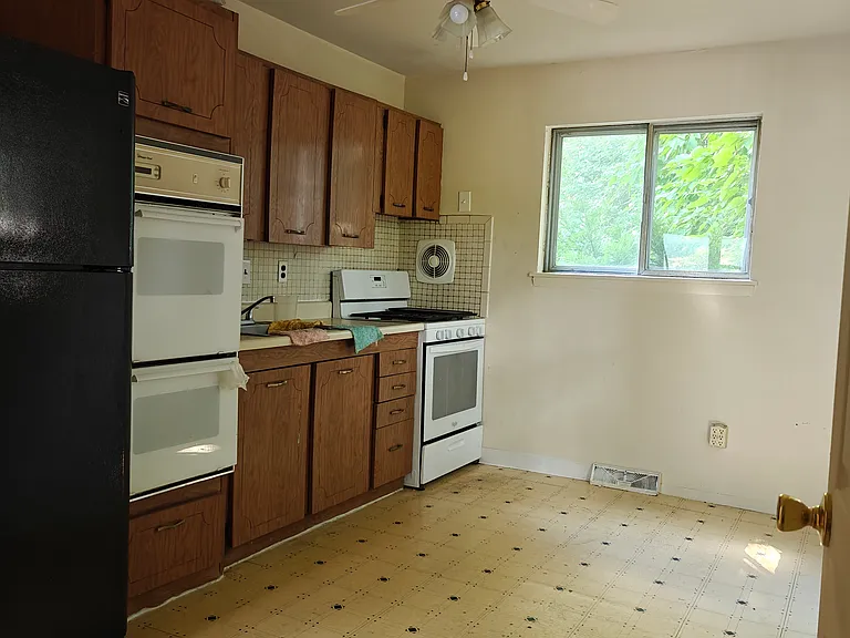 1705 Ferndale Ave #A — Photo 6