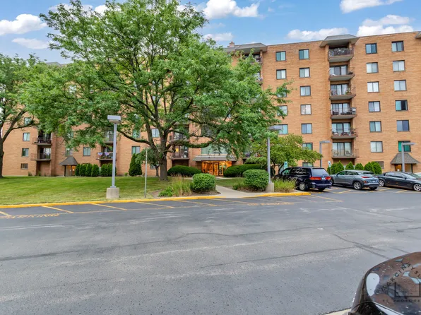 1747 W Crystal Ln Unit 407, Mount Prospect, IL 60056