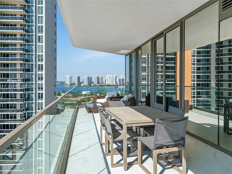 18975 Collins Ave #1104 — Photo 8