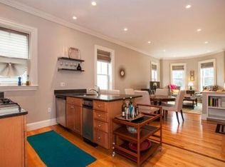 610 E 6th St #1, South Boston, MA 02127