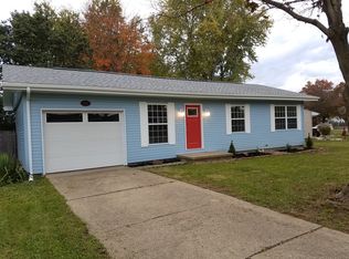 982 Gordon Sq NE, Bolivar, OH 44612