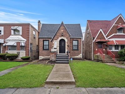 8611 S Dorchester Ave, Chicago, IL, 60619