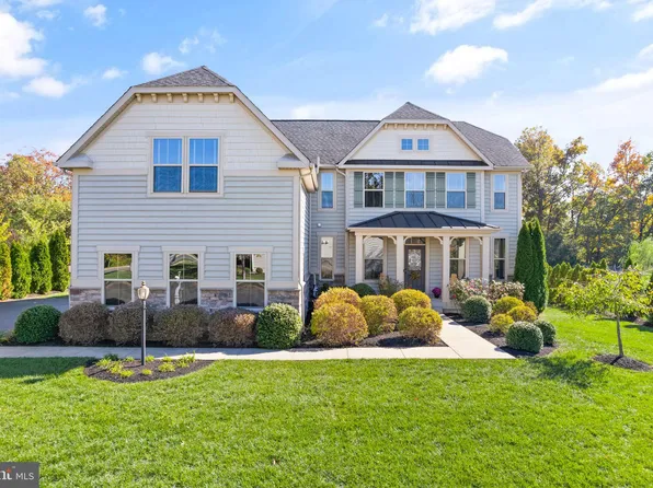 5043 Parkside Ct, Warrenton, VA 20187