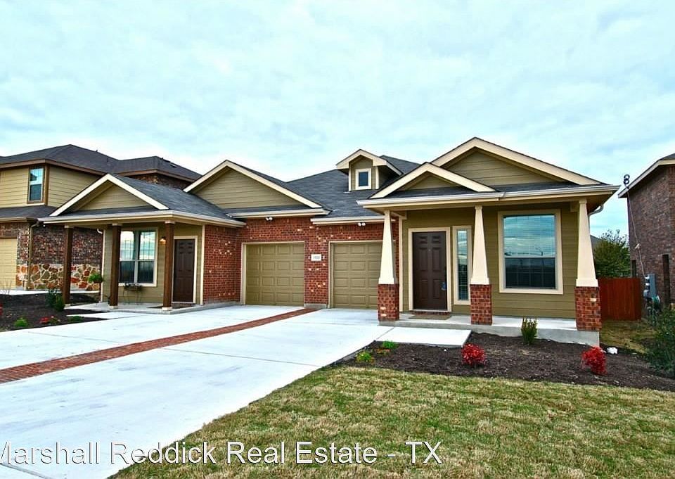 1st image of 125 Creekside Villa Dr