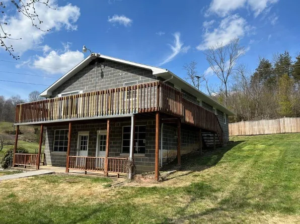 3364 Daniel Boone Rd, Gate City, VA 24251