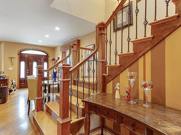 5th image of 7504 W Ainslie St