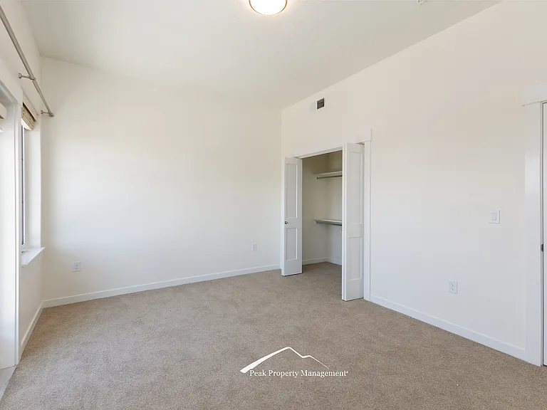120 12th Ave S #301 — Photo 10