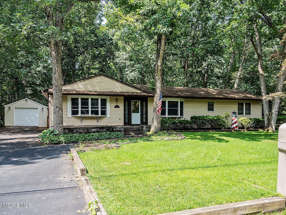 1st image of 29 Murdock Place