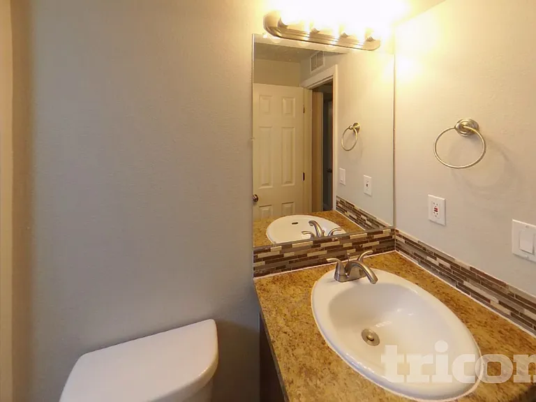 6757 Dale Rd — Photo 12