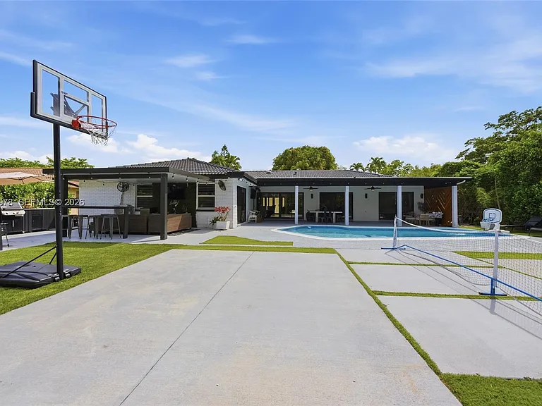 9935 Ramblewood Dr — Photo 31
