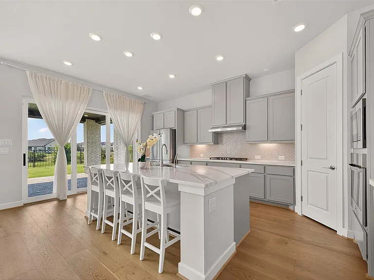 4906 Tanyard Manor Dr — Photo 4