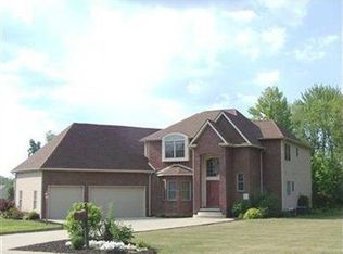 2337 Saddlebrook Ln, Cortland, OH