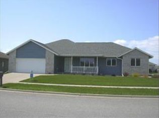 1455 Cliffview Ave, Onalaska, WI 54650