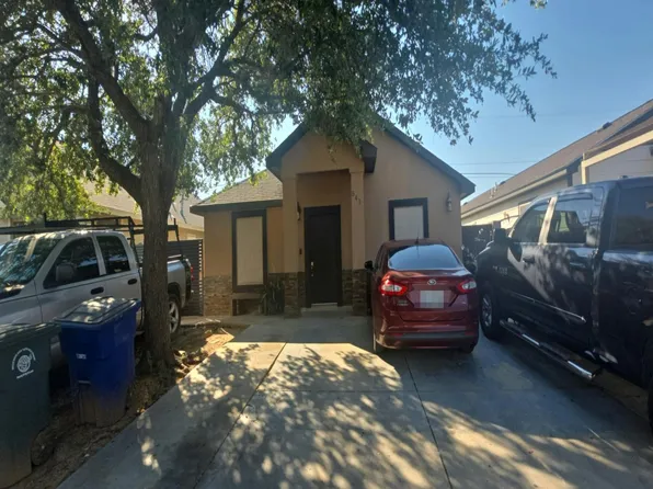 541 Zoque Dr, Laredo, TX 78045