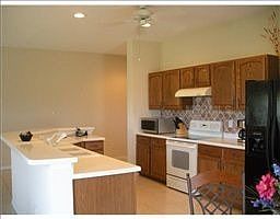 3rd image of 1523 Emerald Hill Way