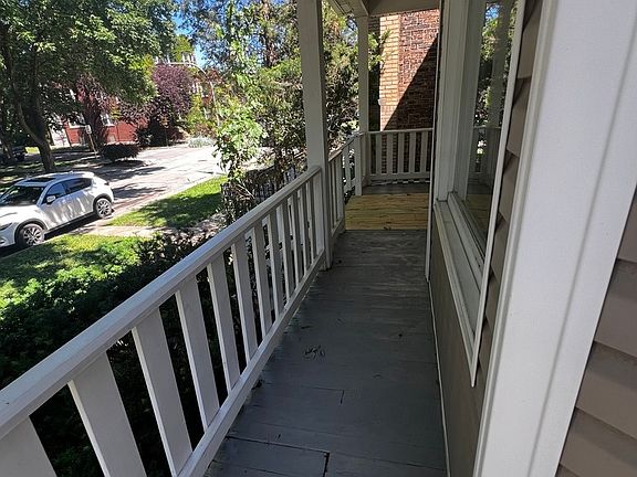 2nd image of 4155 N Francisco Ave