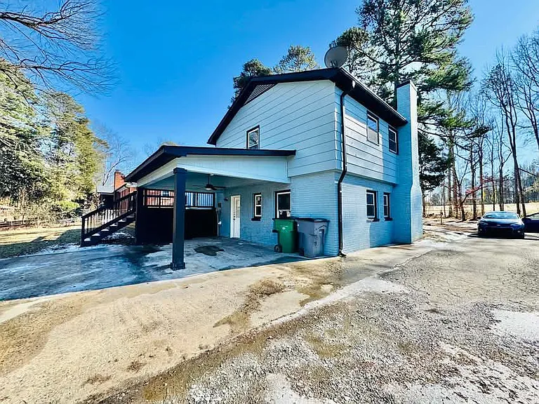 1001 Archdale Dr — Photo 3