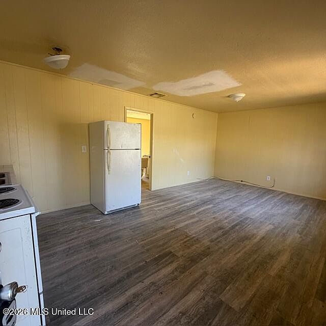 2nd image of 6418 Walnut St