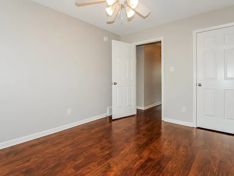 7838 Alexanders Crossing Dr — Photo 13