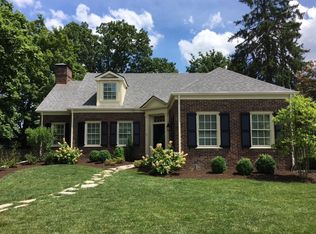 146 Holiday Rd, Lexington, KY 40502